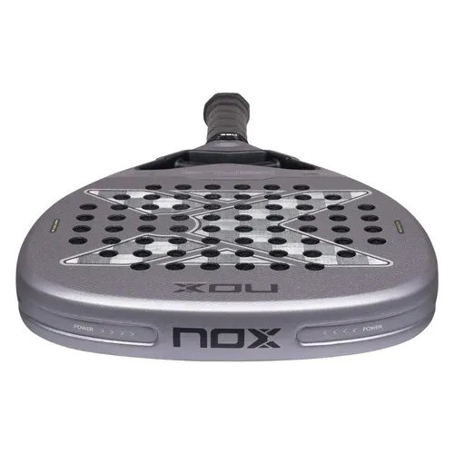 Raquette-de-padel-Nox-Genius-Attack-18K-Alum-by-Agust_n-Tapia-2027-Dessus.webp